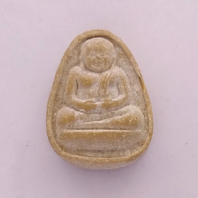 พระสังกัจจายน์เนื้อผง หลวงปู่โต๊ะ วัดประดู่ฉิมพลี รุ่น108ปี พ.ศ.2538