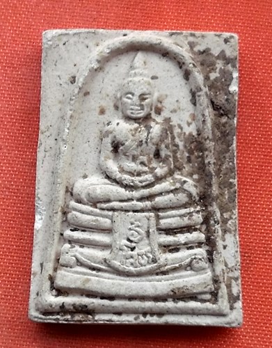 เริ่ม 10 บาท กับ พระผงหลวงพ่อพระพุทธโสธร ..T747