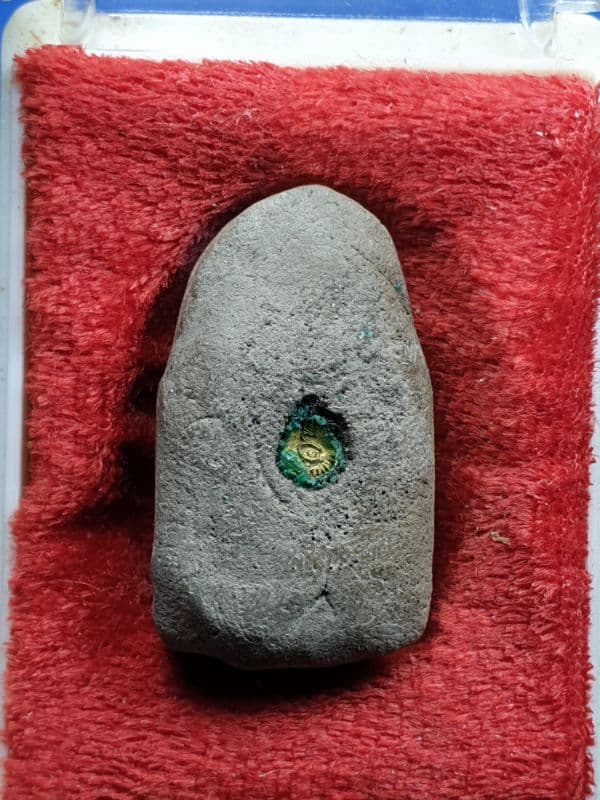 สร้างบ้านให้พ่อ พิมพ์พระรอด