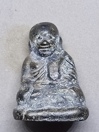 รูปหล่อหลวงพ่อเงิน วัดคงคาราม จ.พิจิตร รุ่นปืนแตก