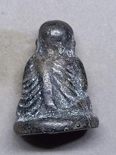 รูปหล่อหลวงพ่อเงิน วัดคงคาราม จ.พิจิตร รุ่นปืนแตก