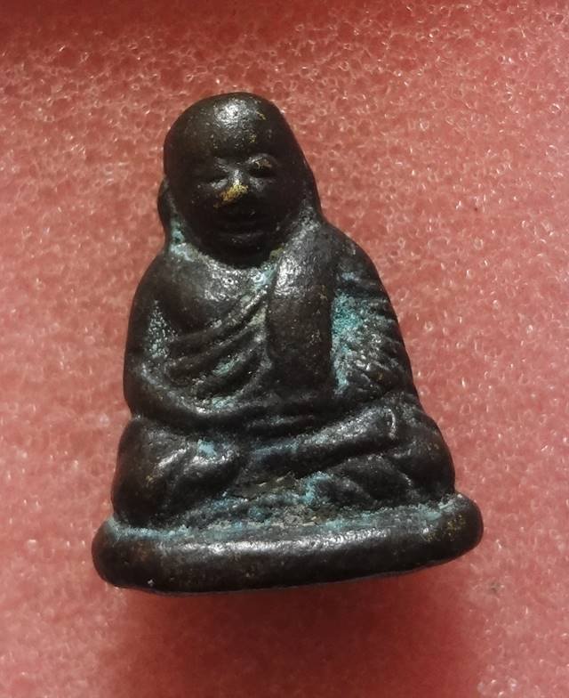 รูปหล่อหลวงพ่อเงิน วัดคงคาราม จ.พิจิตร รุ่นปืนแตก