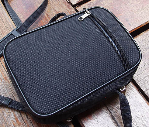 กระเป๋าสะพายข้าง Samsonite ของแท้ ขนาดข้างเอว ไซส์กำลังสวย