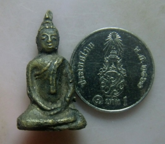 **วัดใจ**รูปหล่อพระพุทธเก่า ปางสมาธิ เนื้อทองผสม เก่าๆไม่ทราบที่**เนื้อจัดๆ สวยๆ เชิญชมครับ