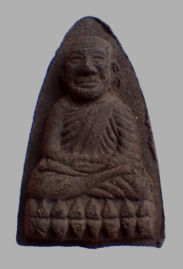 100.-  #ประสบการณ์ ...พระเนื้อว่าน "หลวงปู่ทวด" ปี ๒๕๓๗ **รุ่น พร.** พิมพ์ใหญ่... สวย √ แท้