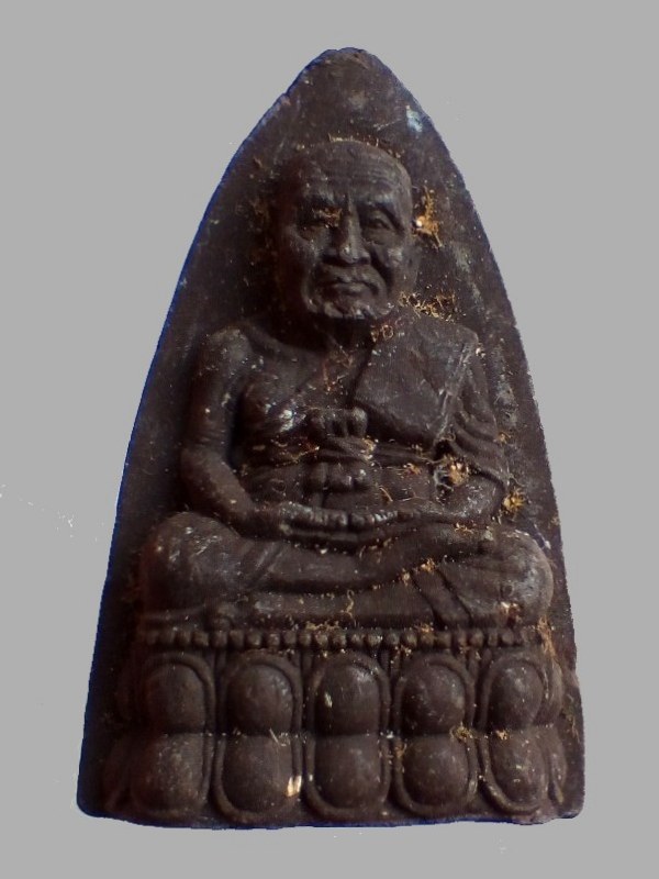 100.-  #ประสบการณ์ ...พระเนื้อว่าน หลัง พร. "หลวงปู่ทวด" ปี ๒๕๓๗ **รุ่น พร.** พิมพ์ใหญ่... สวย √ แท้