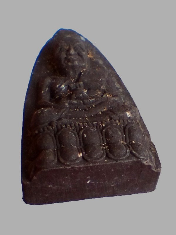 100.-  #ประสบการณ์ ...พระเนื้อว่าน หลัง พร. "หลวงปู่ทวด" ปี ๒๕๓๗ **รุ่น พร.** พิมพ์ใหญ่... สวย √ แท้