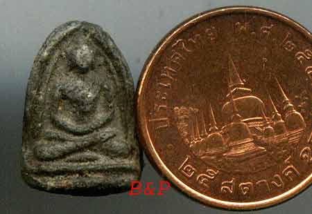 *พระกรุวัดท้ายตลาด พิมพ์หยดแป้งจิ๋วสมาธิ*