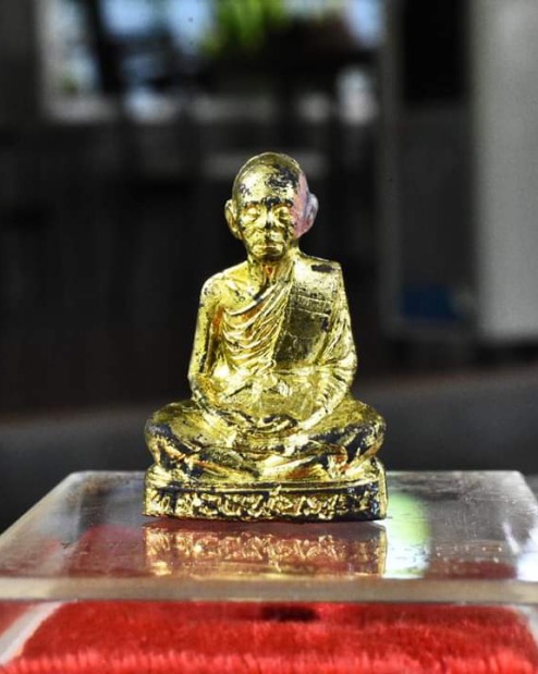 หลวงพ่อคูณ"ปั้มเทพประทานพร"ปี36เนื้อทองฝาบาตร