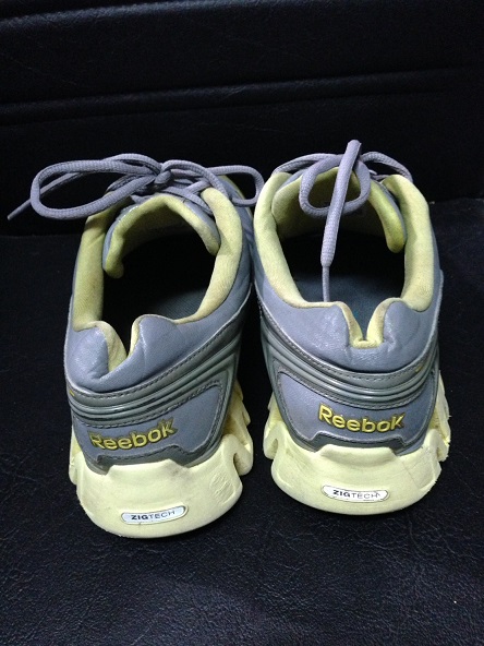 รองเท้า Reebok เบอร์ 42 ยาว 27 cm ราคาพร้อมจัดส่งครับ