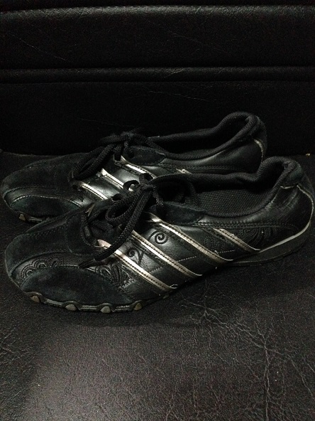 รองเท้า Skechers เบอร์ 40 ยาว 27 cm ราคาพร้อมจัดส่งครับ