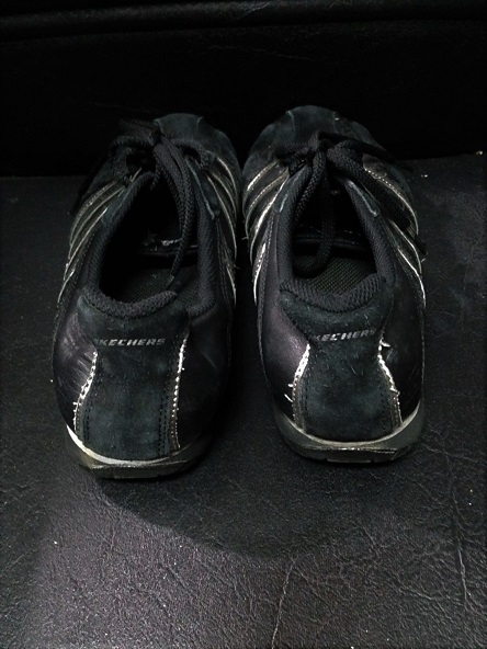 รองเท้า Skechers เบอร์ 40 ยาว 27 cm ราคาพร้อมจัดส่งครับ