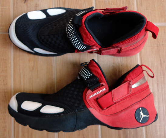 รองเท้า AIR JORDAN ของแท้ครับ รุ่นหายาก สวยสุดๆครับ