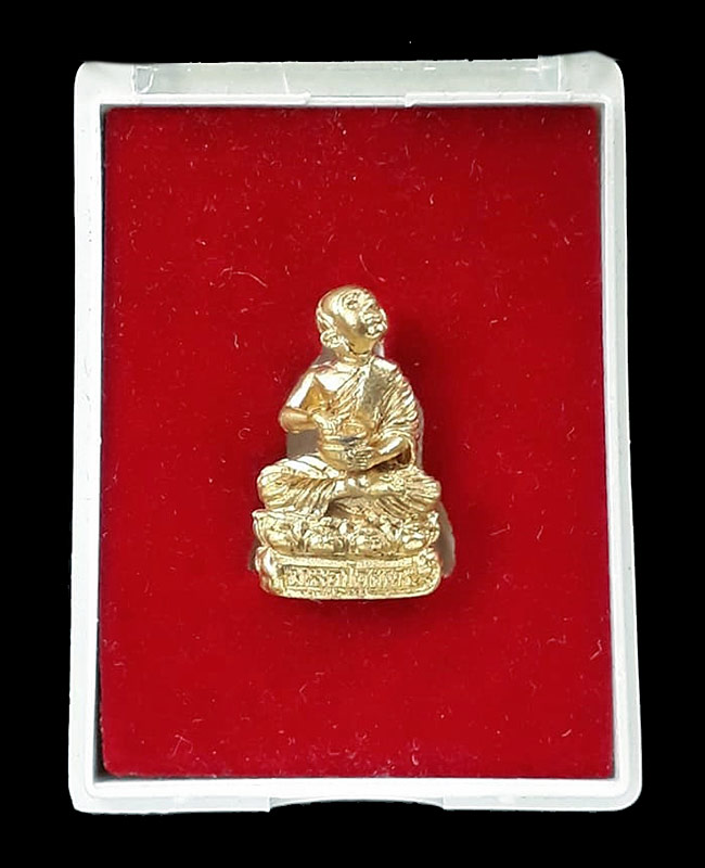 พระอุปคุตเถระ หลวงพ่อเล็ก วัดท่าขนุน จ.กาญจนบุรี ปี2553  เนื้อชุบทอง  พร้อมกล่องครับ