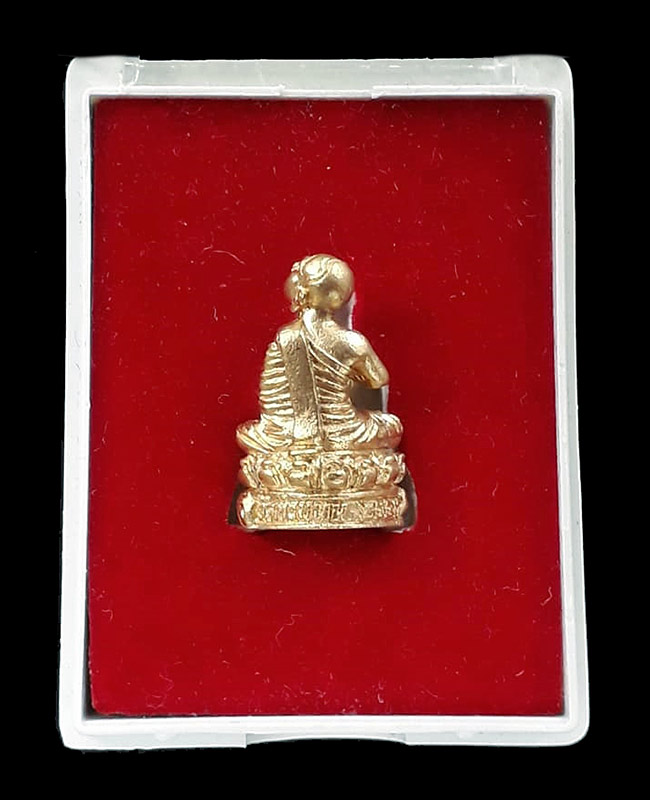 พระอุปคุตเถระ หลวงพ่อเล็ก วัดท่าขนุน จ.กาญจนบุรี ปี2553  เนื้อชุบทอง  พร้อมกล่องครับ