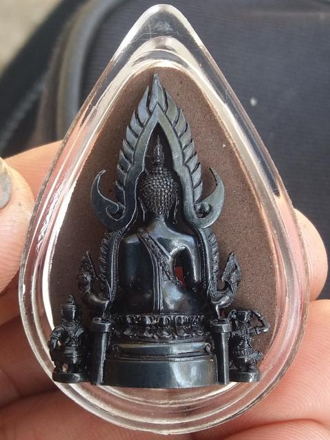 พระพุทธชินราช ภปร...เนื้อเงินรมดำพิมพ์ใหญ่..โครงการ "เพราะแผ่นดินนี้ คือแผ่นดินเกิด"