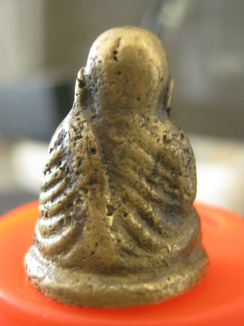 รูปหล่อหลวงพ่อเงิน ปืนแตก