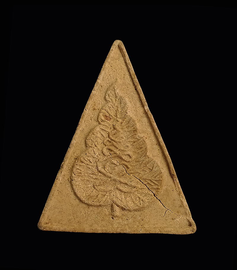 พระผงหลังใบโพธิ์ หลวงพ่อเขียน วัดสำนักขุนเณร จ.พิจิตร ปี2516