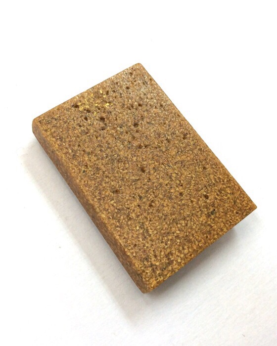 หลวงพ่อโสธร ภปร. รุ่นสร้างพระอุโบสถ เนื้อกระเบื้องหลังคาโบสถ์ พิมพ์ใหญ่ ปี37 กล่องเดิม #4