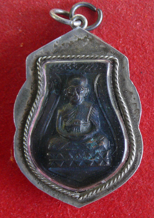 หลวงปู่ทวดออกวัดพังเถี๊ยะปี 05