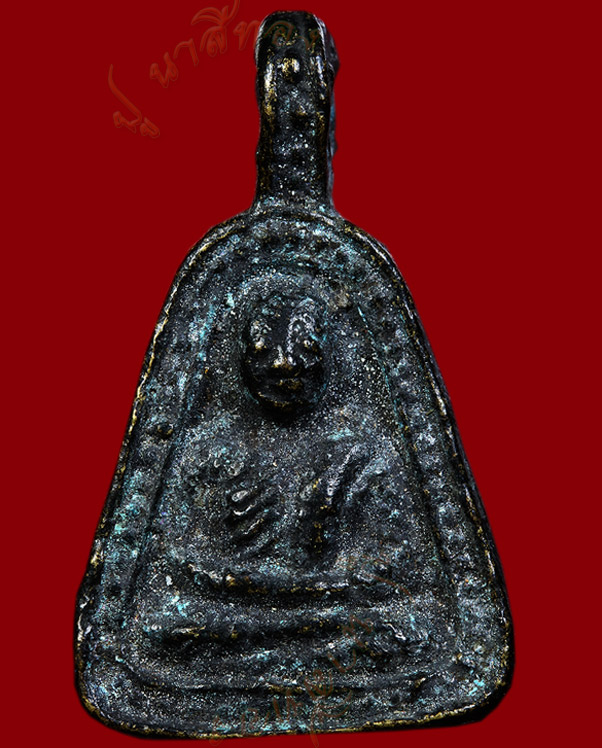 หลวงพ่อเงิน วัดบางคลาน จังหวัด พิจิตร รุ่นปืนแตก พิมพ์จอบใหญ่ ปี ๒๕๒๘ (๑) 