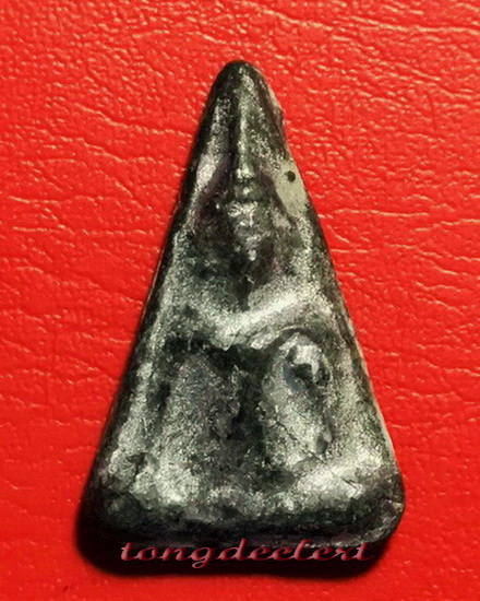 พระนางพญา วัดโคนอน หลวงปู่โต๊ะ วัดประดู่ฉิมพลีร่วมปลุกเสก พ.ศ .2515 สวยมากค่ะ