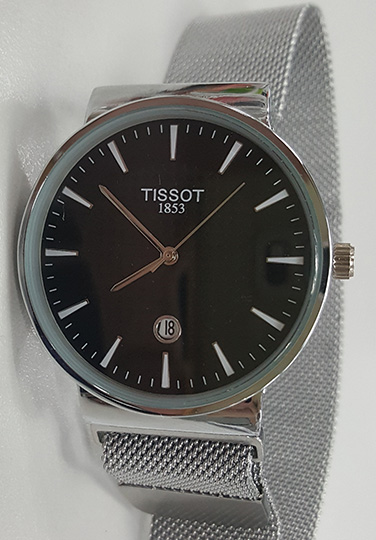 นาฬิกา TISSOT หน้าดำ ขนาด 40 มม. ของใหม่