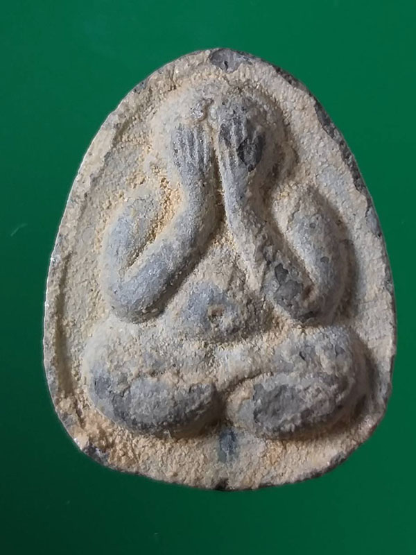 พระปิดตาหลังยันต์ดวงเล็ก (แช่น้ำมนต์) 