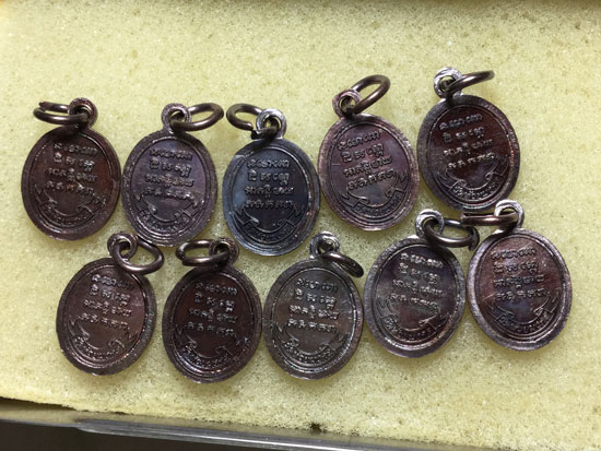 หลวงปู่ทวด พิมพิ์เม็ดแตง 10 องค์