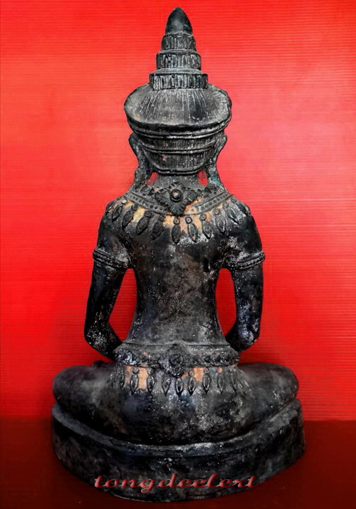 พระบูชาปางสมาธิศิลปะลพบุรีทรงเครื่อง หน้าตัก 9 นิ้วค่ะ