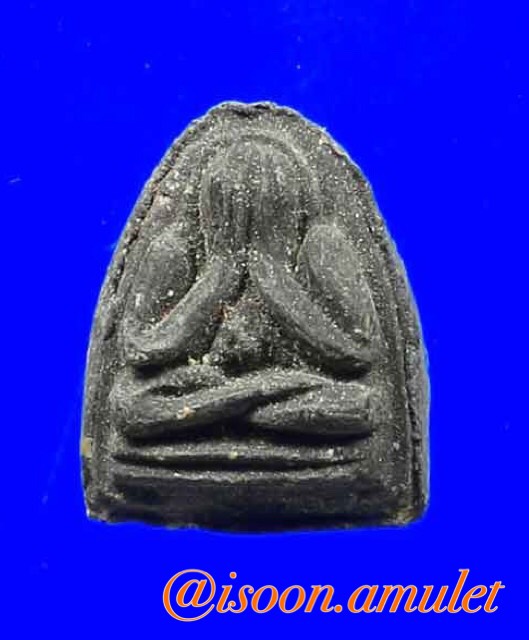 พระปิดตาหลวงพ่อแพ พิมพ์จิ๋ว รุ่นอายุ 70 ปี เนื้อผง ปี2517 วัดพิกุลทอง พร้อมบัตรรับรองเว็บเพื่อนบ้าน