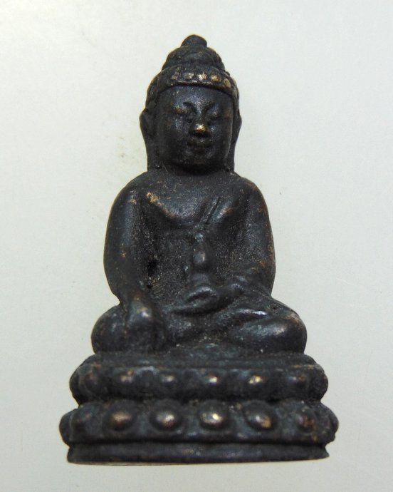 ๒๐ พระกริ่ง