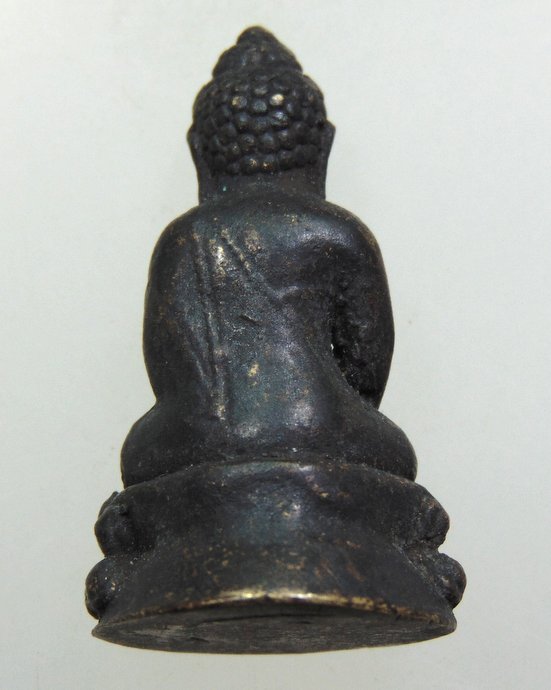 ๒๐ พระกริ่ง