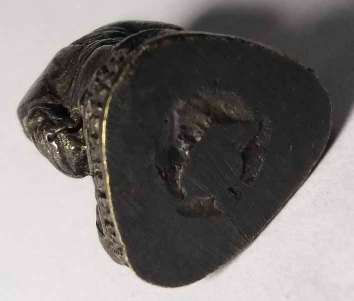 40 บาท  รูปหล่อหลวงพ่อหลาบ วัดสระบอระเพ็ด จังหวัดพิจิตร  box2