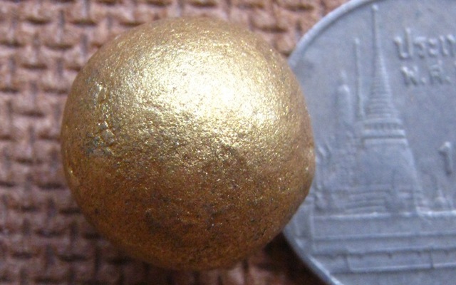 ลูกอมผงพรายกุมาร หลวงพ่อสาคร วัดหนองกรับจ ระยอง ปี2554 โค้ด นะ พร้อมกระดาษสารพัดกัน