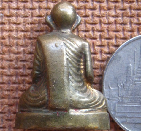 รูปเหมือน อุดกริ่ง ก้นวงเดือน หลวงพ่อขอม วัดไผ่โรงวัว จ.สุพรรณบุรี ปี2505 (กริ่งวิ่งดี)