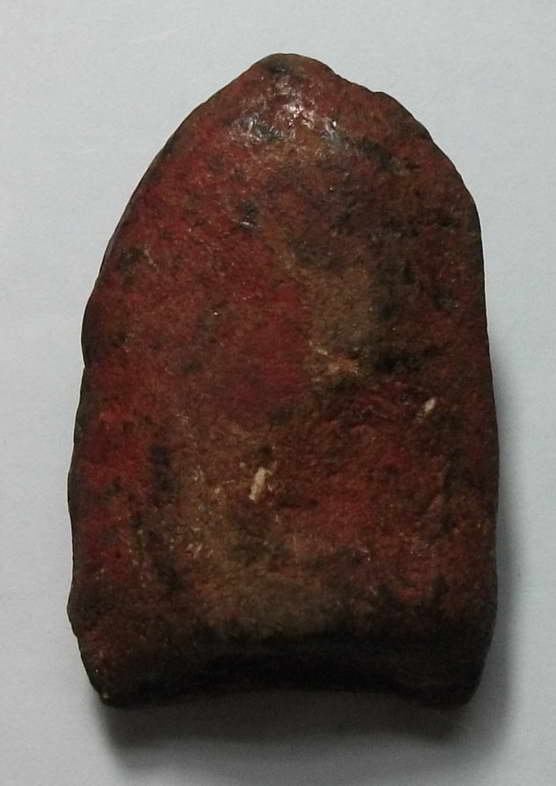 พระเนื้อดินพิมพ์ซุ้มปราสาท กรุวัดประยูรวงศาวาส ลงรักแดงผิวเดิมๆ 