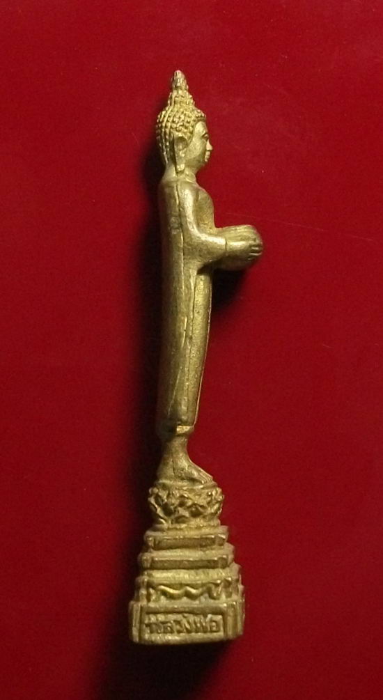 รูปหล่อลอยองค์ หลวงพ่อวัดบ้านแหลม วัดเพชรสมุทรวรวิหาร ปี 2550