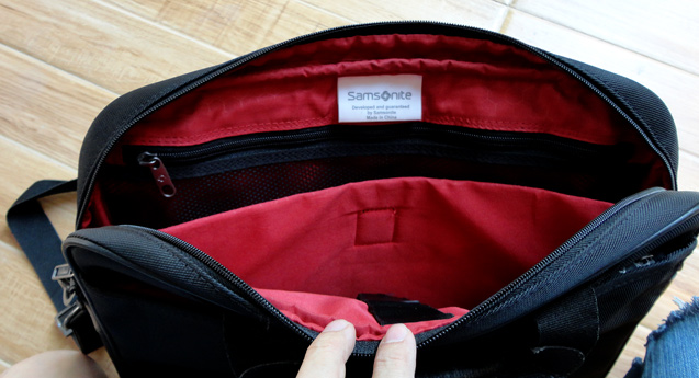 กระเป๋า Samsonite ของแท้ ใส่เอกสาร,ของใช้มีช่องใส่โน๊ตบุด สีดำสวย ช่องเยอะ 