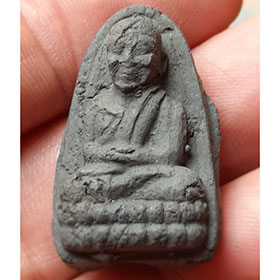 พระผงหลวงปู่ทวด พิมพ์นิยม วัดนาประดู่ จ.ปัตตานี ปี ๕๖