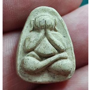 พระปิดตา หลังยันต์ ไม่ทราบที่