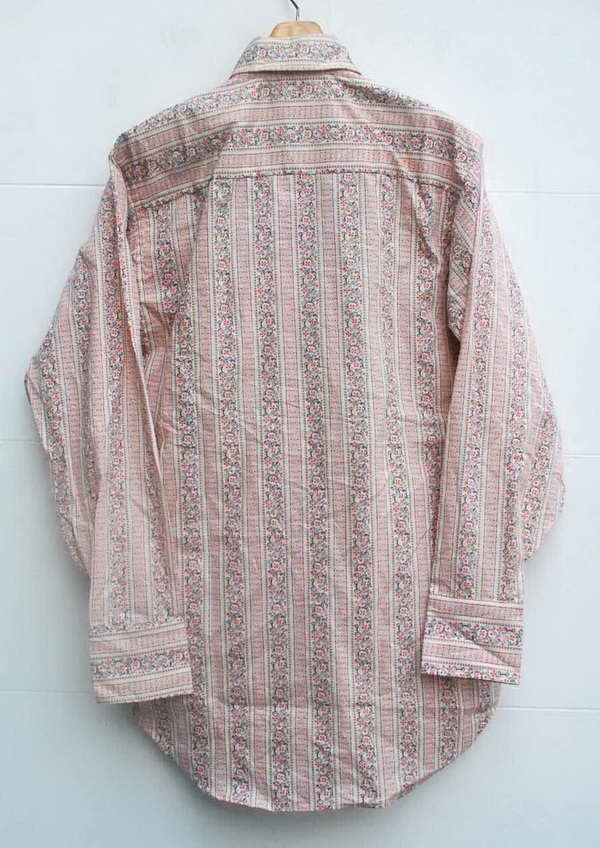  เสื้อเชิ้ตแขนยาวรุ่นเก่าจากโคลัมเบียร์