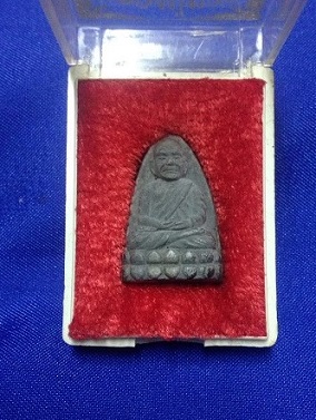 หลวงปู่ทวด อาจารย์นอง วัดทรายขาว ฝังตะกรุด ราคาเบาๆ