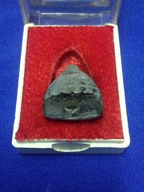 หลวงปู่ทวด อาจารย์นอง วัดทรายขาว ฝังตะกรุด ราคาเบาๆ