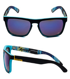 แว่นกันแดด QUIKSILVER สวยๆ ของใหม่ พร้อมกล่อง และถุงผ้าครับ