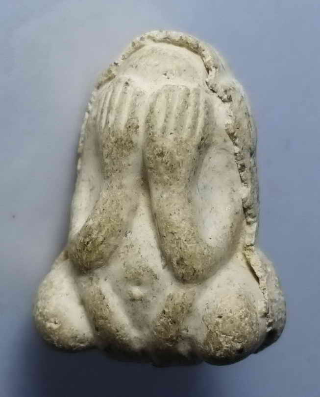 30 บาท พระปิดตาเนื้อผง ลอยองค์ หลวงพ่อแนม วัดเขาหน่อ อำเภอบรรพตพิสัย จังหวัดนครสวรรค์  BOXP 17