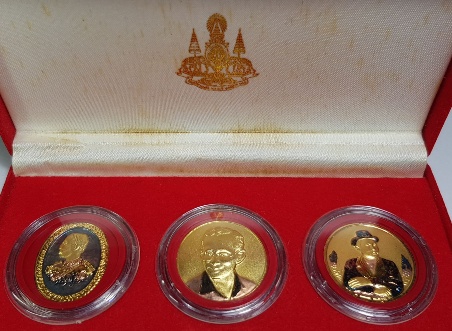 เหรียญร.5 หลังพระแก้วมรกต พระพุทธชินราช พระพุทธโสธร, เหรียญร.9 พระราชพิธีมหามงคลเฉลิมพระชนมพรรษา 6 