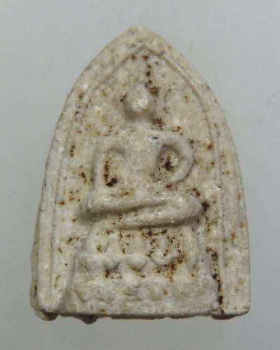 ๒๐ พระพุทธเนื้อผง