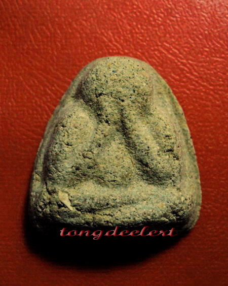 พระปิดตา หลวงพ่อเล็ก วัดสันติคิรีศรีบรมธาตุ(วัดเขาดิน) จ.กาญจนบุรี พิเศษมีเส้นเกศา หายากค่ะ