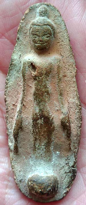 *พระร่วงยืนเปิดโลก เนื้อดินเผา กรุเตาทุเรียง สุโขทัย*